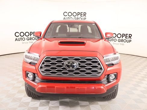 Used 2022 Toyota Tacoma TRD Sport w/ TRD Premium Sport Package RWD image 9