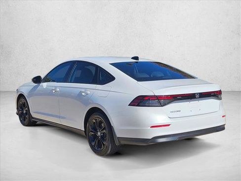 Used 2025 Honda Accord SE image 8