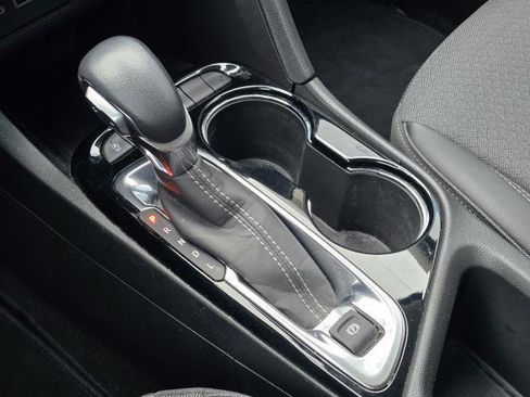 Used 2023 Buick Encore GX Select w/ Sport Touring Package image 25