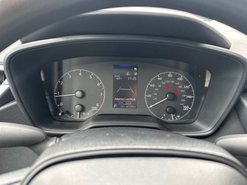 Used 2023 Toyota Corolla LE FWD image 17