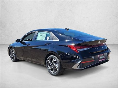 New 2026 Hyundai Elantra Limited image 9