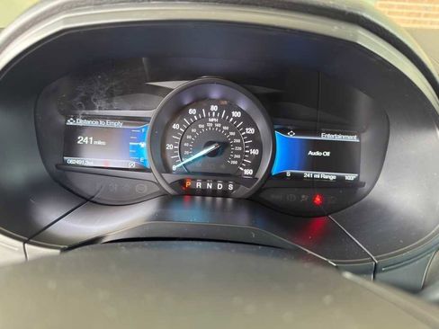 Used 2022 Ford Edge SEL image 3