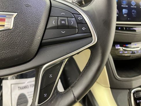 Used 2017 Cadillac XT5 Luxury FWD image 15