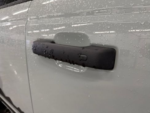 Used 2023 Ford Bronco Wildtrak AWD/4WD image 27