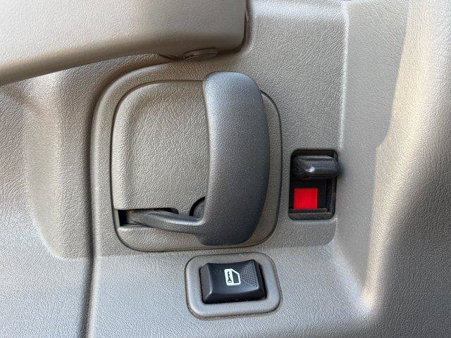 Used 2022 Chevrolet Express 3500 Extended w/ Driver Convenience Package RWD image 6