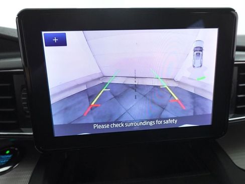 Certified 2020 Ford Explorer XLT w/ Equipment Group 202A image 18