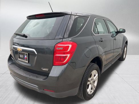 Used 2017 Chevrolet Equinox LS FWD image 8