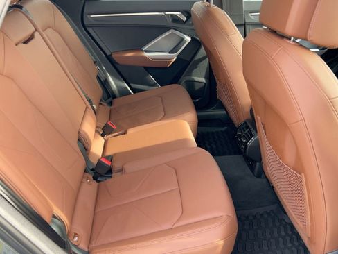 Certified 2025 Audi Q3 2.0T Premium w/ Convenience Package image 27