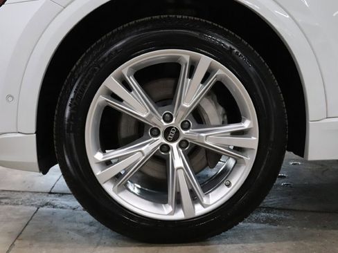 Used 2023 Audi Q8 Premium w/ Convenience Package image 36