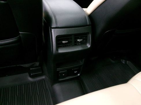 Used 2020 Ford Edge SEL w/ Convenience Package AWD/4WD image 23