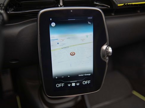 Used 2025 McLaren Artura Spider image 29