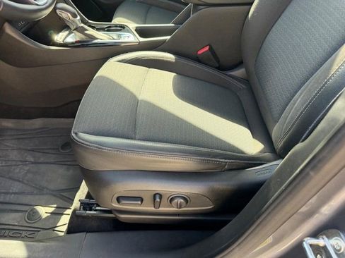 Used 2020 Buick Encore GX Select w/ Experience Buick Package FWD image 19