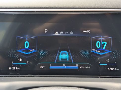 Used 2022 Hyundai Tucson Limited w/ Cargo Package image 11