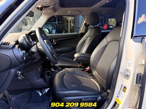 Used 2015 MINI Cooper 4-Door Hardtop FWD image 21
