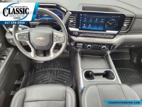 Used 2025 Chevrolet Silverado 2500 LTZ w/ LTZ Premium Package image 3