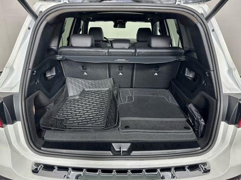 Used 2026 Mercedes-Benz GLB 250 4MATIC image 23