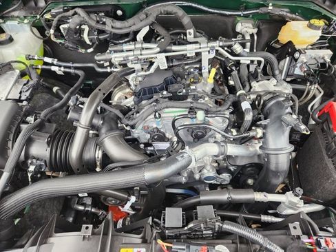 New 2025 Ford Bronco Outer Banks image 23