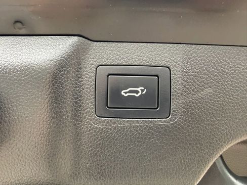 Used 2018 Hyundai Santa Fe Limited FWD image 33