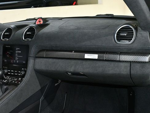 Used 2025 Porsche 718 Cayman GT4 RS w/ Weissach Package image 24