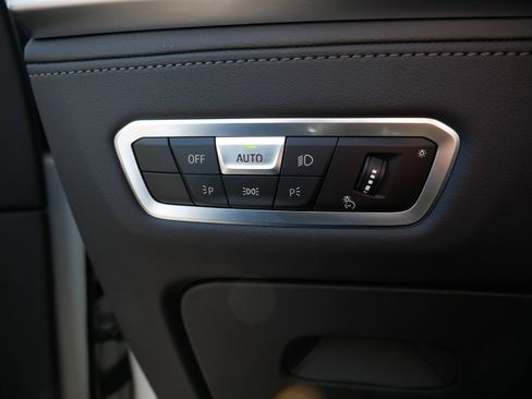 Used 2023 BMW XM AWD/4WD image 29
