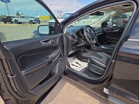 Certified 2022 Ford Edge Titanium w/ Equipment Group 301A AWD/4WD image 22