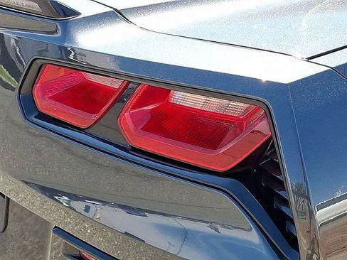 Used 2018 Chevrolet Corvette Stingray Coupe w/ 1LT image 30