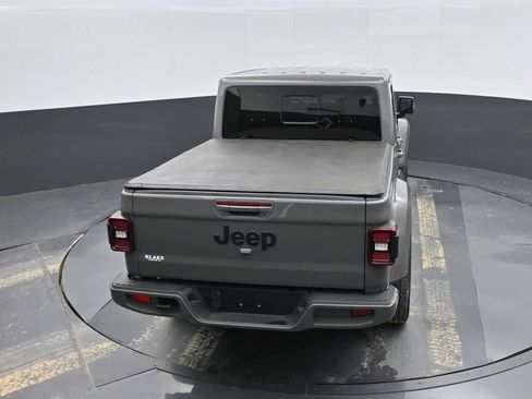 Used 2022 Jeep Gladiator Overland AWD/4WD image 25
