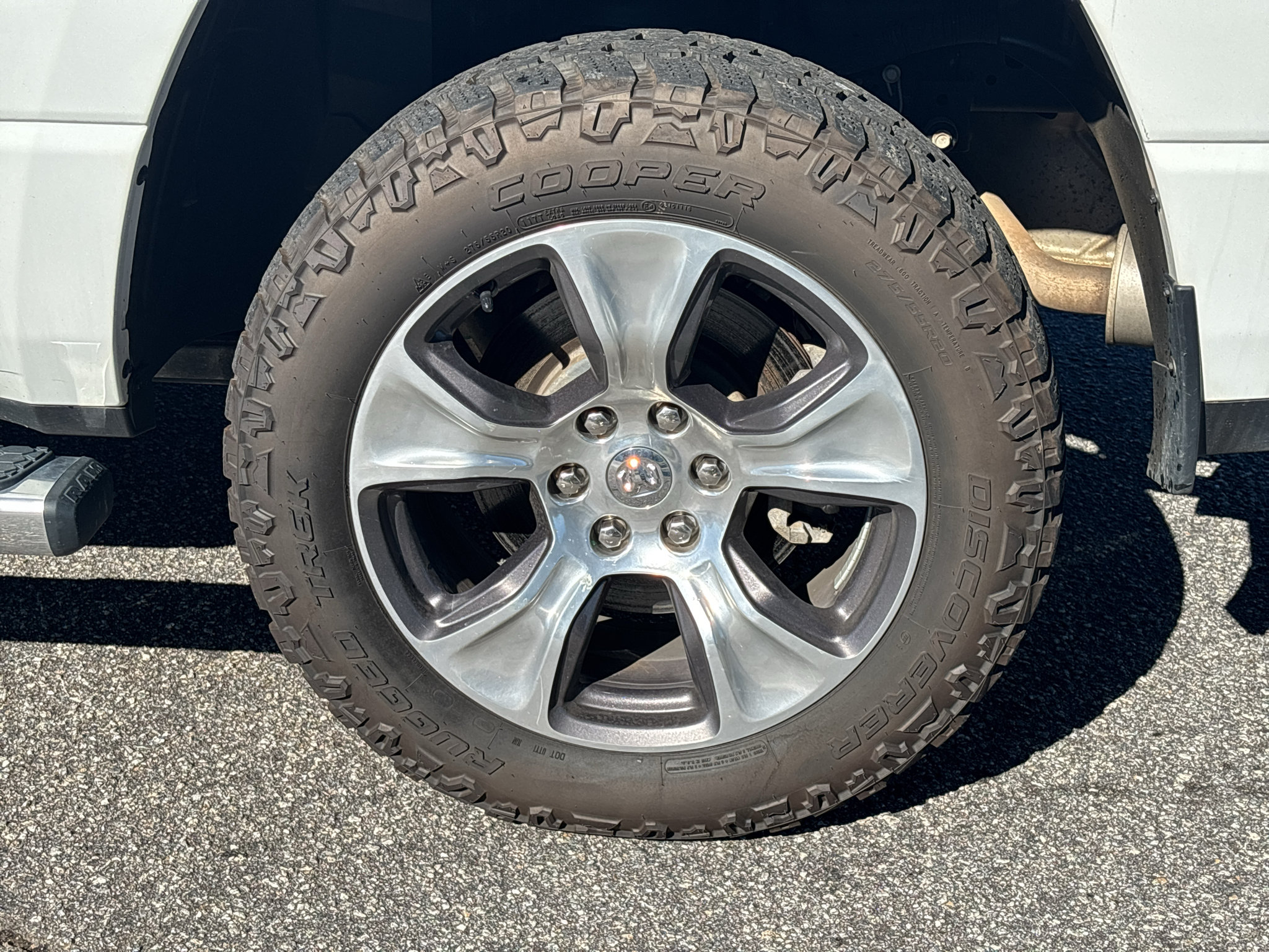 Used 2023 RAM 1500 Laramie AWD/4WD image 20