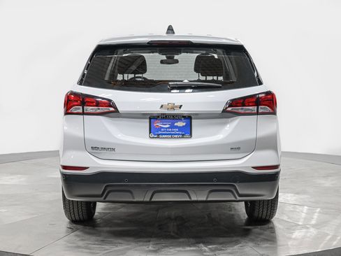 Used 2023 Chevrolet Equinox LS w/ LS Convenience Package image 5