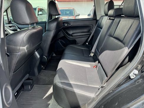 Used 2016 Subaru Forester 2.5i Touring AWD/4WD image 16