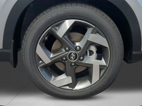 New 2026 Hyundai Venue SEL FWD image 11