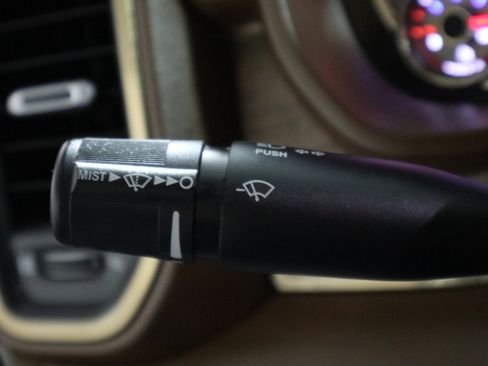 Used 2022 RAM 2500 Limited image 31