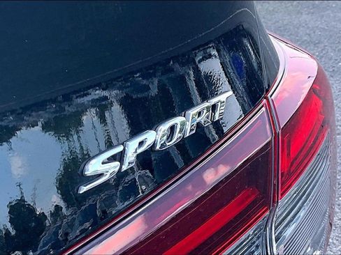 Used 2025 Honda Civic Sport image 8