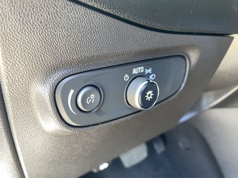 Used 2020 Chevrolet Equinox LS AWD/4WD image 20