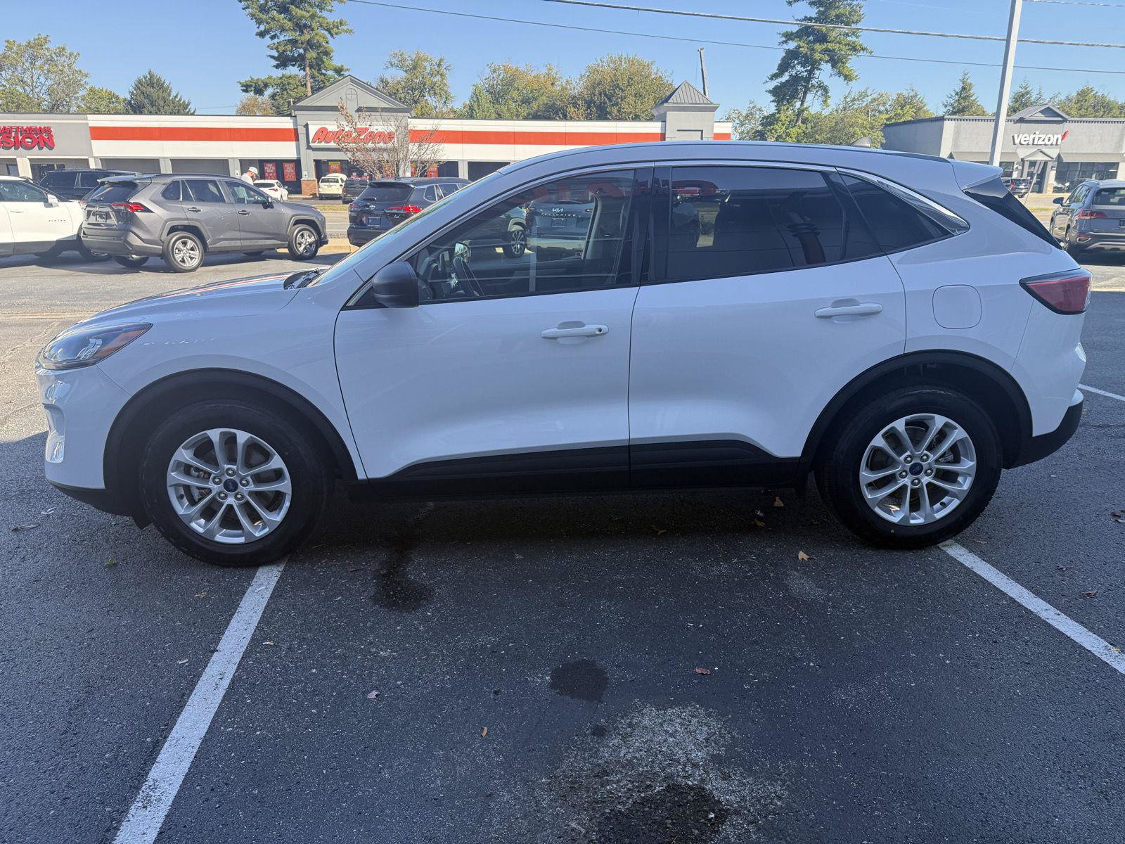 Used 2022 Ford Escape SE FWD image 7