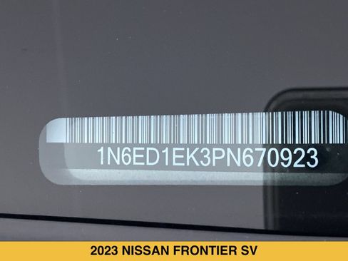 Used 2023 Nissan Frontier SV w/ Midnight Edition Package AWD/4WD image 15