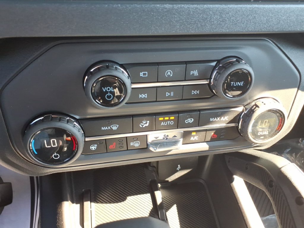 New 2026 Ford Bronco Raptor AWD/4WD image 13