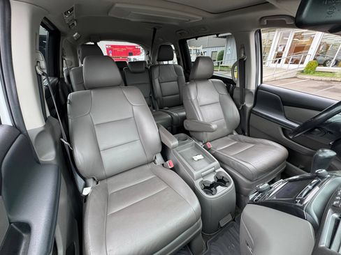 Used 2014 Honda Odyssey Touring Elite image 25