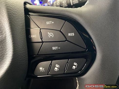 New 2026 Chrysler Pacifica Select image 19