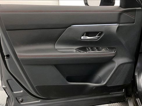 New 2025 Nissan Kicks SR w/ SR Premium Package FWD image 64