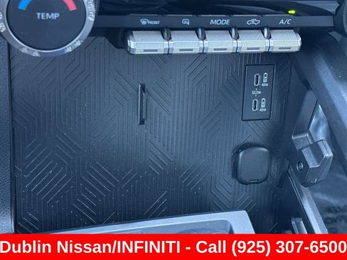 Used 2025 Toyota Tacoma SR5 AWD/4WD image 31