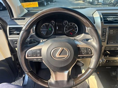 Used 2021 Lexus GX 460 Premium AWD/4WD image 3