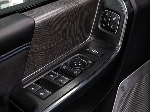 Certified 2025 Ford F350 Platinum AWD/4WD image 23