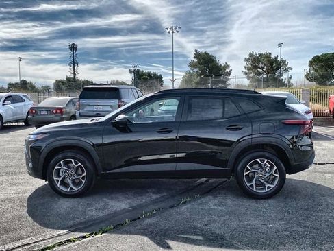 New 2026 Chevrolet Trax LT FWD image 11