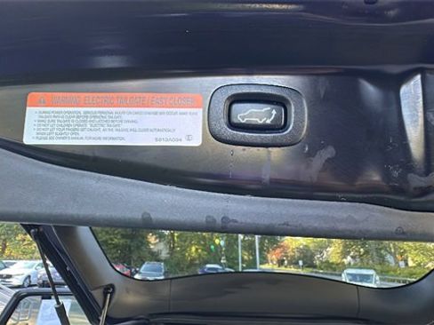 Used 2018 Mitsubishi Outlander SEL image 40