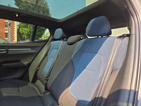 Certified 2025 Volvo EX30 Plus w/ Protection Package Premier AWD/4WD image 17