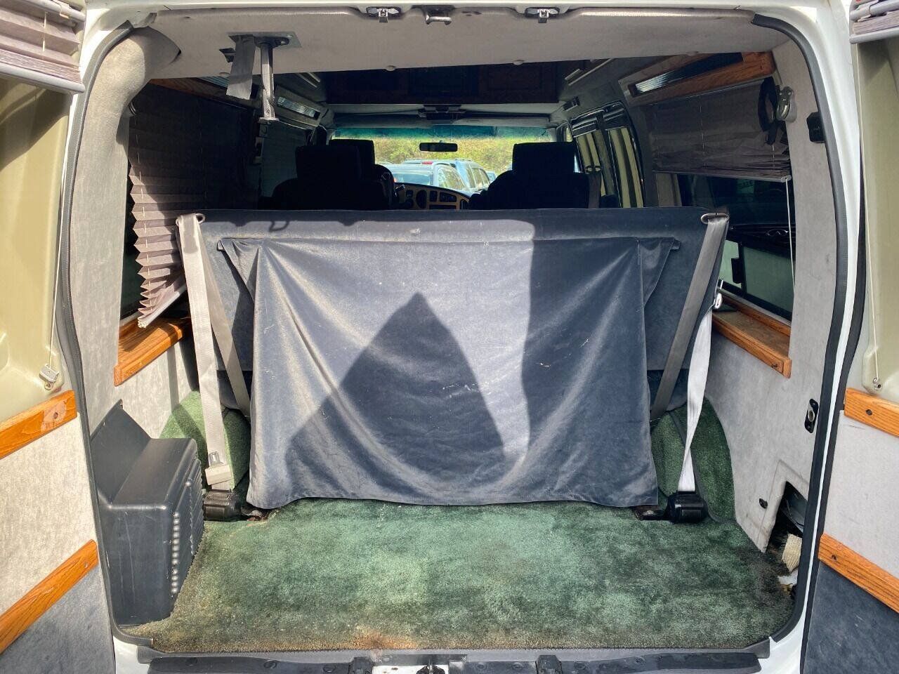 Used 1997 Ford E-150 and Econoline 150 RWD image 18