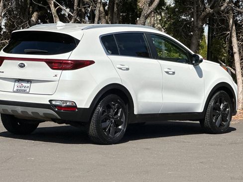 Used 2020 Kia Sportage S image 4
