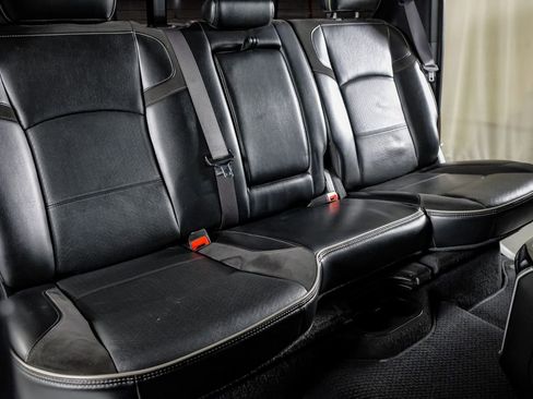 Used 2019 RAM 3500 Laramie image 32