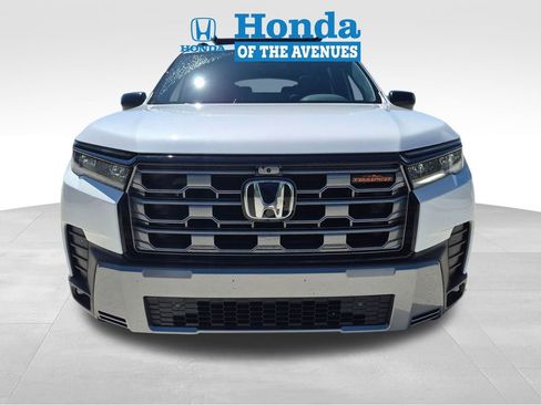 New 2026 Honda Pilot TrailSport image 2